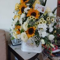 دسته گل آفتابگردان و رز زرد و بادکنک|گل و گیاه طبیعی|تهران, جوادیه تهرانپارس|دیوار