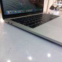 MACBOOK PRO 2019 سایکل پایین i7 رم۱۶هارد۲۵۶|رایانه همراه|تهران, میرداماد|دیوار