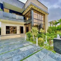 ویلای-مدرن-با-طراحی-خاص-سند-دار