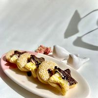 کیک و شیرینی خانگی لَوی (lavie.homepastry)|خوردنی و آشامیدنی|تهران, شهر‌زیبا|دیوار