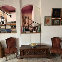 مبل قدیمی کنار شومینه|مبلمان خانگی و میز عسلی|تهران, سیدخندان|دیوار
