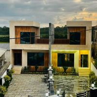 ویلا-نیم-پیلوت-مدرن-ویو-ابدی