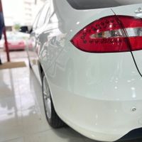 جک J5 اتوماتیک 1800cc، مدل ۱۳۹۶|سواری و وانت|رشت, استقامت|دیوار