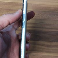 اچ‌تی‌سی نقره ای زیبا|موبایل|تهران, پاسداران|دیوار