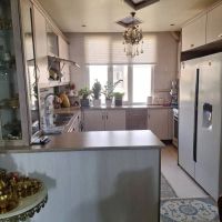 75-متر-تک-خواب-سالن-پرده-خور