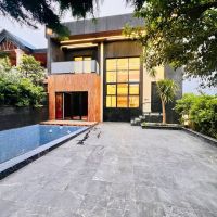 ویلا-در-شهرک-بااصالت-وپلاک-یک-جنگل