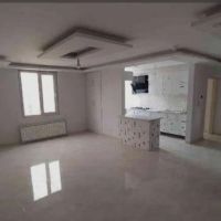 کوچه-کارمندان-خشک-غرق-نور