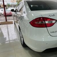 جک J5 اتوماتیک 1800cc، مدل ۱۳۹۶|سواری و وانت|رشت, استقامت|دیوار