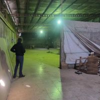 سالن-500-متری-200-محوطه-700-دربست