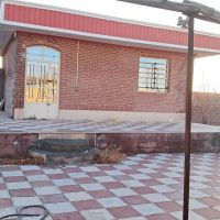 خانه-باغ-ده-قاضی-دارای-اب-برق