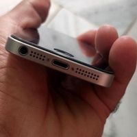 اپل iPhone SE ۶۴ گیگابایت|موبایل|تهران, نیاوران|دیوار