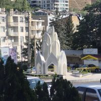 زمین-ب-ر-خیابان-اصلی-با-موقعیت-تجاری-مسکونی-فشم