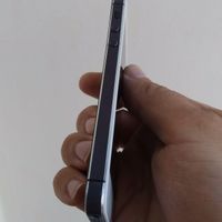 اپل iPhone 5 با حافظهٔ ۱۶ گیگابایت|موبایل|هشتگرد, |دیوار