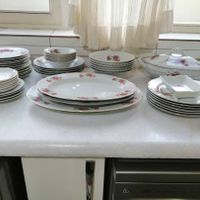 سرویس چینی گل سرخی اصل ژاپن|ظروف سرو و پذیرایی|تهران, دروازه شمیران|دیوار