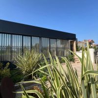 نما-شیشه-ایی-برند-منطقه-سنددار-140متری