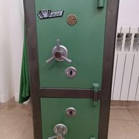 گاو صندوق دو طبقه 40 * 86 ایران کاوه در حدنو|ابزارآلات|تهران, بهاران|دیوار