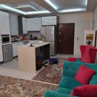 98متر3خواب-تکواحد-طبقه2-پارکینگ-مترو-فروشنده-واقعی