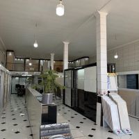 رهن-و-اجاره-واحدتجاری-مناسب-نمایشگاه-کاشی-و-سرامیک