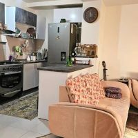 املاک-افرا-افتخاری-50متری-آسانسور-نقد320-درجه-یک