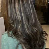 مدل رنگ و لایت|خدمات آرایشگری و زیبایی|اصفهان, سعادت‌آباد|دیوار