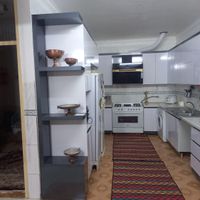 نصب وساخت کابینت و کمد دیواری و درب چوبی|خدمات پیشه و مهارت|یزد, |دیوار