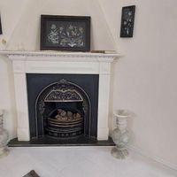 گلدان سنگی|گل و گیاه طبیعی|تهران, قیام|دیوار