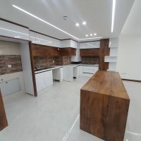 آپارتمان-132-متری-خوش-نقشه-و-دلباز-کوچه-عریض