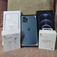 بهمراه آداپتور iPhone 12 Pro|موبایل|تهران, دریاچه شهدای خلیج فارس|دیوار