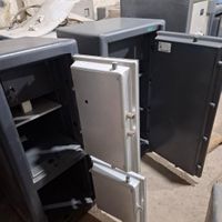 گاوصندوق مدل دیکا ۵۵۰ و گاو صندوق ۷۵۰kr|دفتر کار|تهران, دولت‌آباد|دیوار