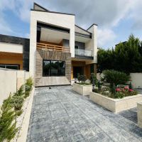 ویلا-دوبلکس-نما-مدرن-خوش-ساخت-سندار