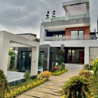 ویلاتریبلکس-با-روف-گاردن