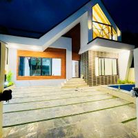 ویلا-طرح-سوئیسی-روف-دار-تاپ-لوکیشن-استخردار