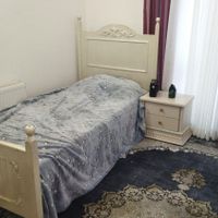 تخت چوبی کاملا سالم همراه با تشک وپاتختی|تخت و سرویس خواب|مشهد, آزادشهر|دیوار