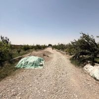 300متر-باغچه-با-سند-تک-برگ-و-مجوز-طارند-بالا