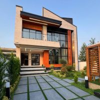 دوبلکس-مدرن-300-متری-استخر-داخلی-باشرایط-اقساط