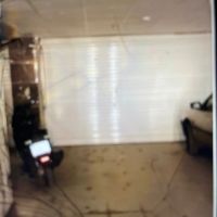 پارکینگ-بدون-مزاحم-سنگ-سفید