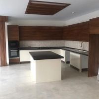 آپارتمان-215متری-لوکس