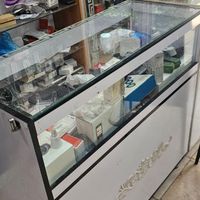 ویترین و بوفه‌ی مغازه لباس آرایشی موبایل و...|بوفه، ویترین، کنسول|تهران, ده‌ونک|دیوار