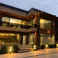 زندگی-فوق-لاکچری-پلاک-یک-جنگل-استخر-سونا-اتاق-ورزش