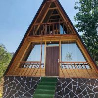 کلبه-سوئیسی-داخل-بافت-شهرکی-سنددار