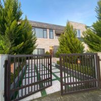 ویلا-اجاره-روزانه-مدرن-در-قلب-منطقه-ازاد