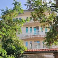 ویلایی-1000-متری-مهرشهر-فاز2-ورودی