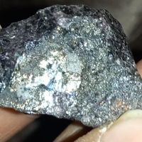 یاقوت طبیعی تراش نخورده اصل|جواهرات|اصفهان, بهارستان|دیوار