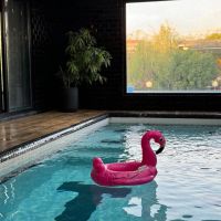 باغ-ویلا-استخردار-بلک-گاردن