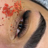کاشت مژه|خدمات آرایشگری و زیبایی|تهران, فرمانیه|دیوار