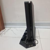 ps4 slim 1t با دو دسته و پایه ی شارژ|کنسول، بازی ویدئویی و آنلاین|تهران, تجریش|دیوار