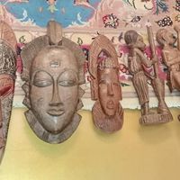 دیوارکوب و مجسمه آفریقایی|کلکسیون اشیاء عتیقه|تهران, اکباتان|دیوار