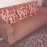 مبل راحتی سه نفره|مبلمان خانگی و میز عسلی|تهران, امام حسین(ع)|دیوار