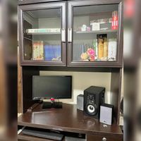 میزکامپیوتر (کتابخانه در شیشه‌ای داره بالاش)|میز تحریر و کامپیوتر|تهران, ابن بابویه|دیوار