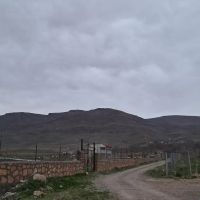 باغ-در-روستای-هاسون